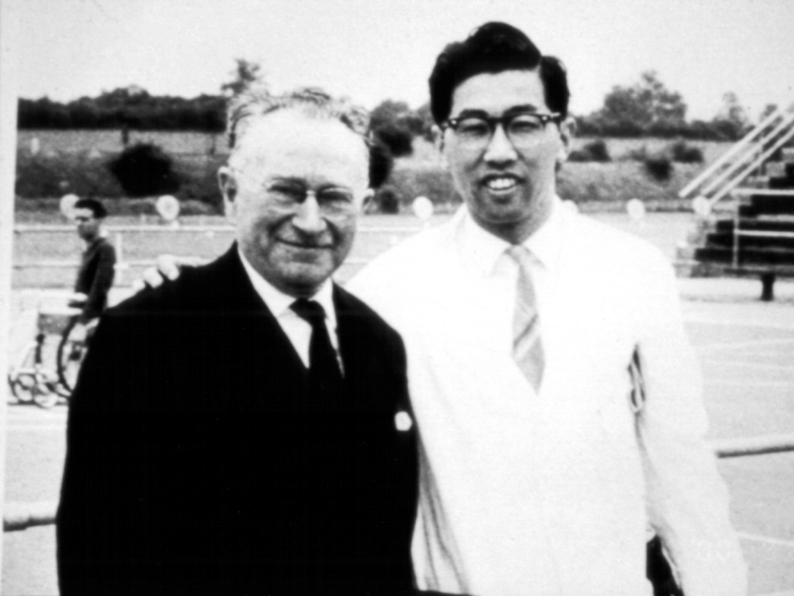 ルードヴィッヒ・グッドマン博士と中村裕